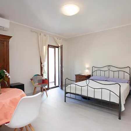 Lu Lioni Bed & Breakfast *